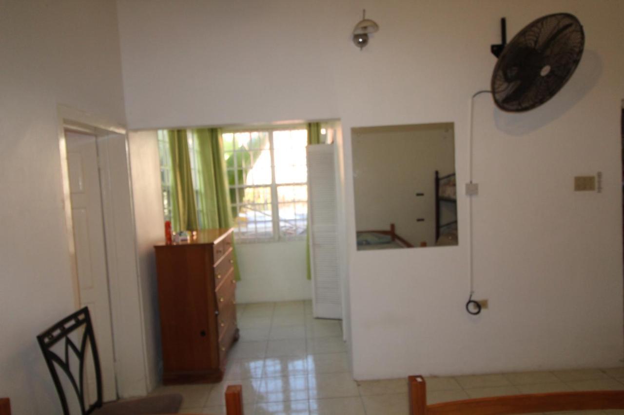 Belleh23 Kingston Creative Guesthouse מראה חיצוני תמונה