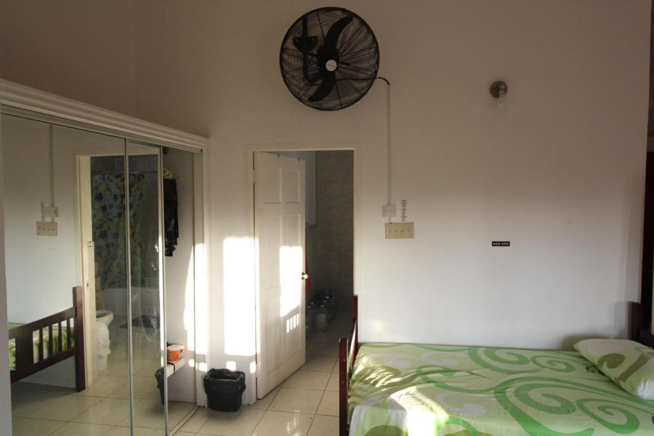 Belleh23 Kingston Creative Guesthouse מראה חיצוני תמונה